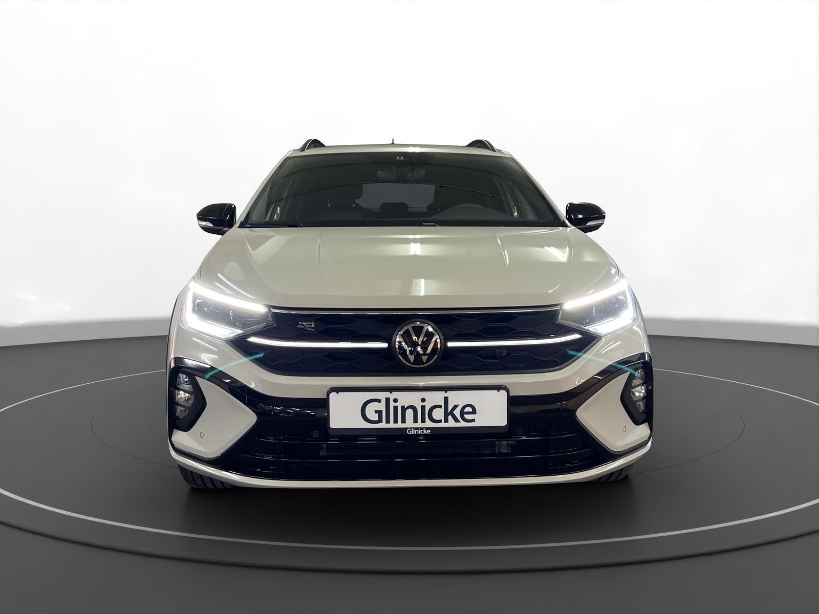 Volkswagen Taigo 1.0 TSI R-Line - Samsaru's Car Outlet
