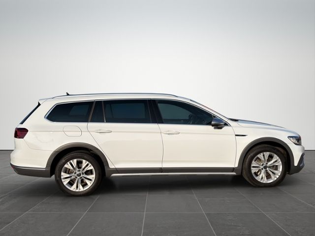 Volkswagen Passat Alltrack 2.0TDI 4M Matrix/AHK/360°/Navi P
