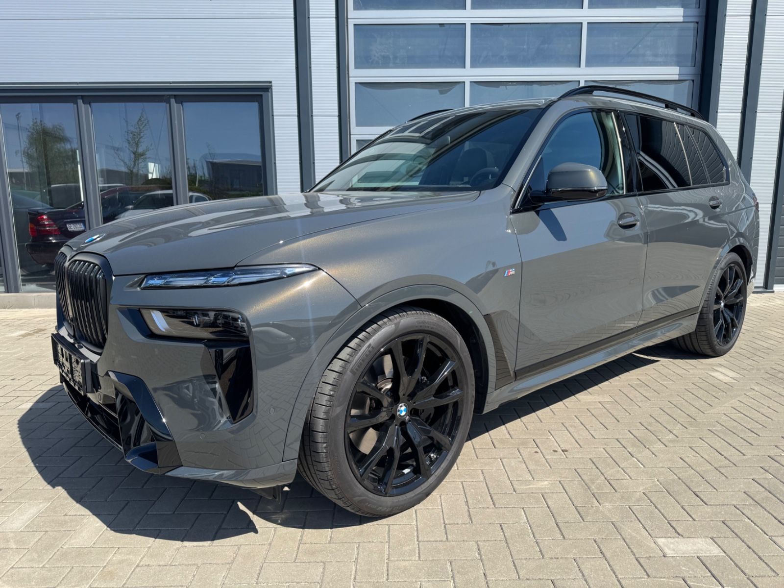 BMW X7 BowersWilk. M-Pac Pro Krystal Executive Drive