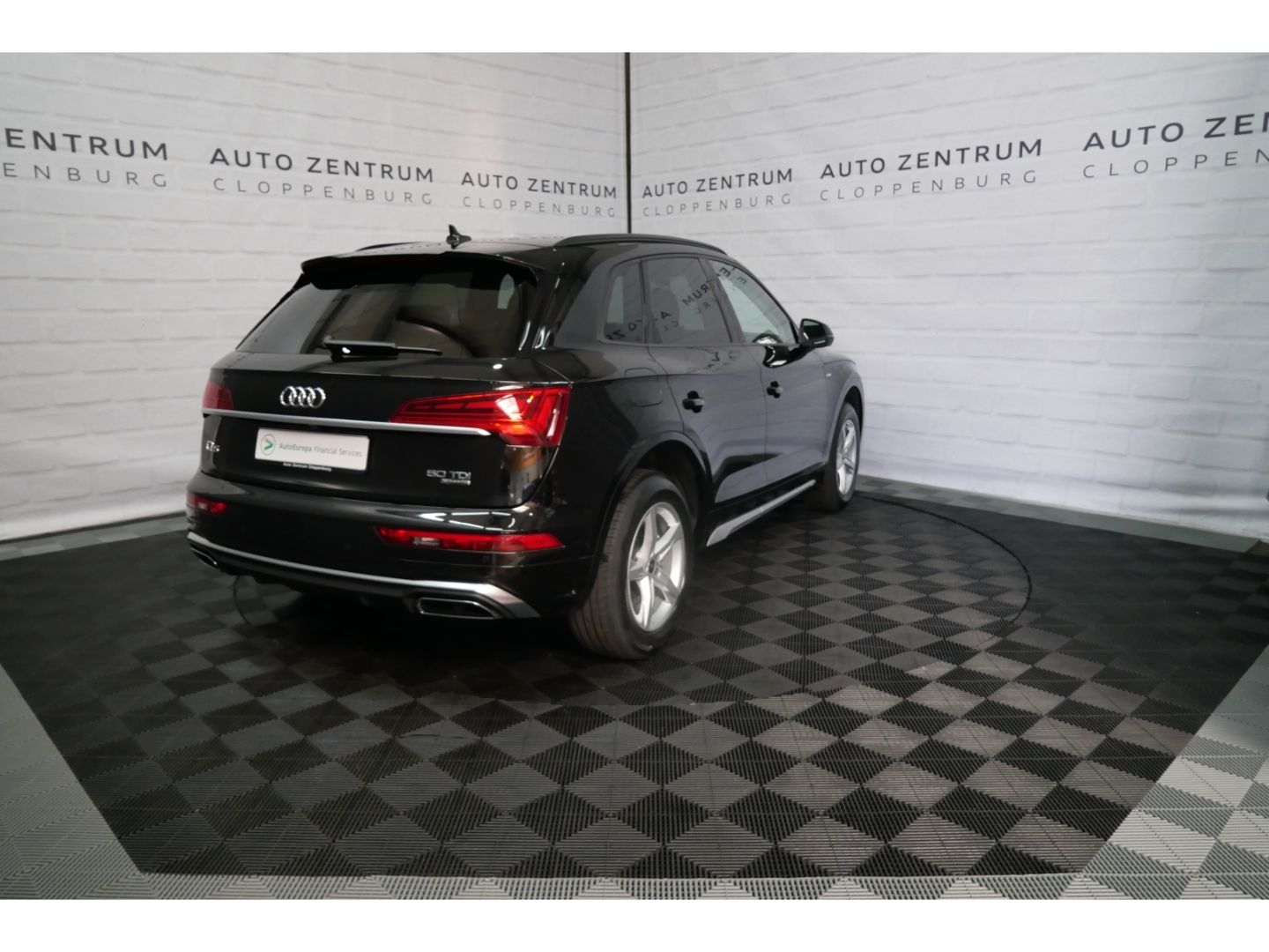 Audi Q5 50 TDI q S line - Samsaru's Car Outlet