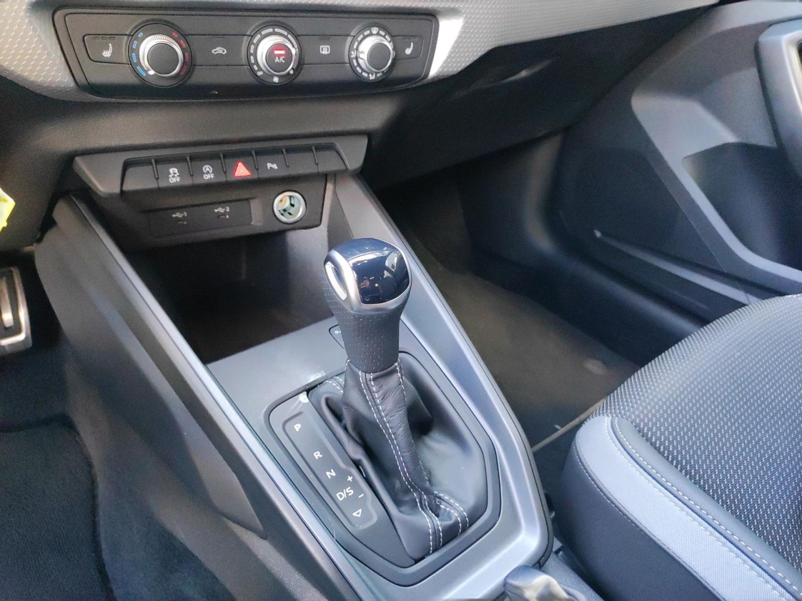 Audi A1 Sportback 25 TFSI S line - Samsaru's Car Outlet