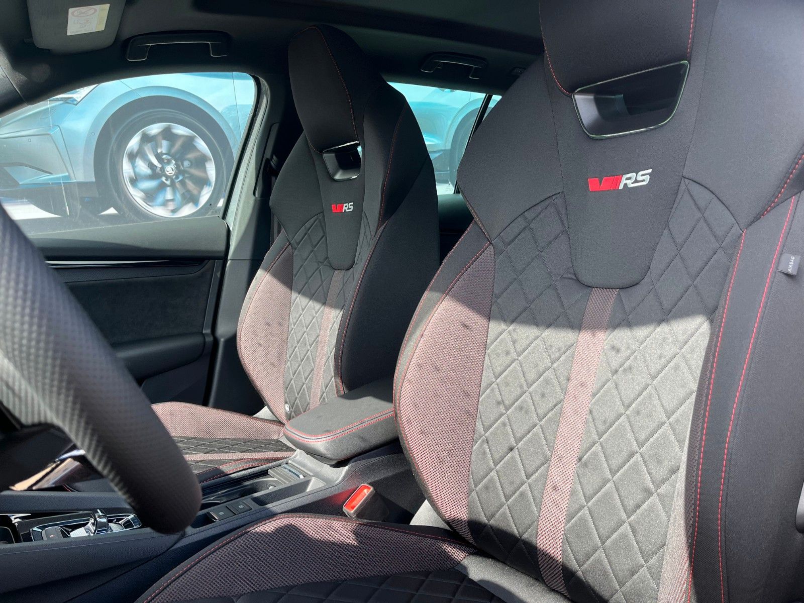 Skoda Octavia RS 2.0TSI - Samsaru's Car Outlet