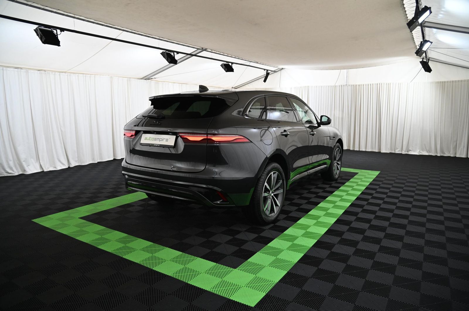Jaguar F-Pace D200 AWD R-Dynamic SE NAVI/PANO/ACC/20