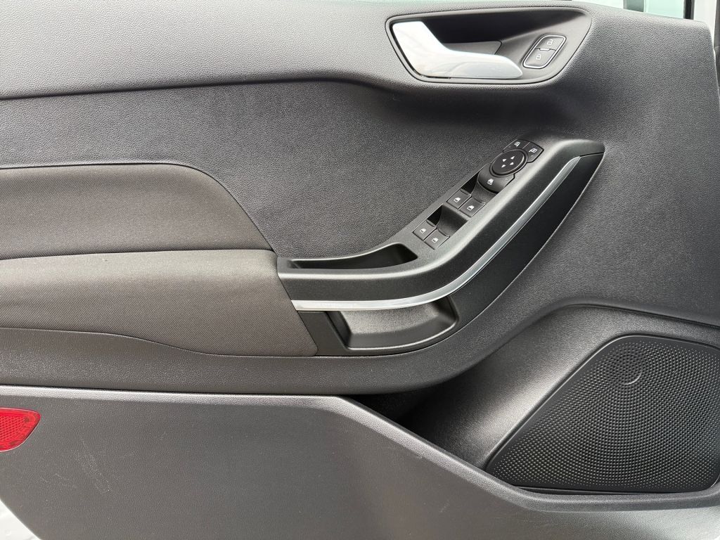 Ford Fiesta 1.0 EcoBoost Hybrid S&S Aut. - Samsaru's Car Outlet