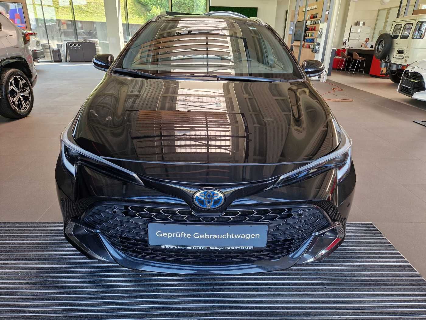 Toyota Corolla TS Hybrid - Samsaru's Car Outlet