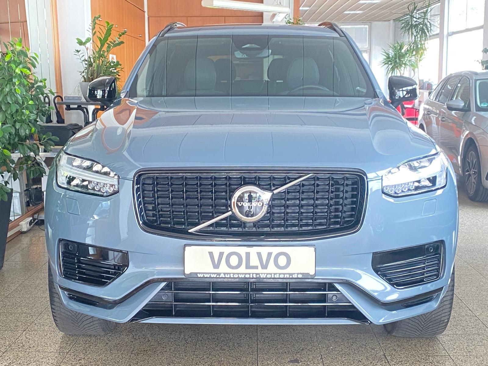 Volvo XC90 T8 Twin Engine Plug-In Hybrid AWD Plus Dark