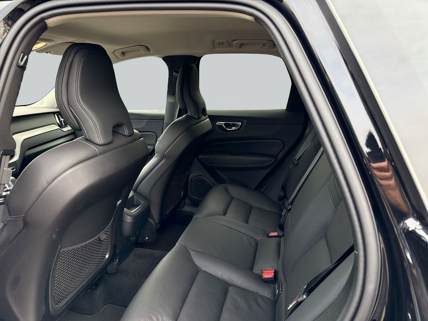 Volvo XC60 B5 B AWD Core