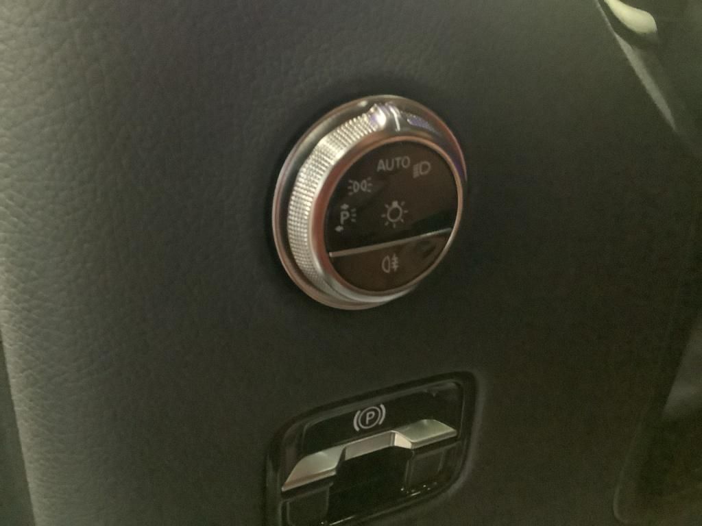 Mercedes-Benz GLC 220 d 4MATIC AMG - Samsaru's Car Outlet