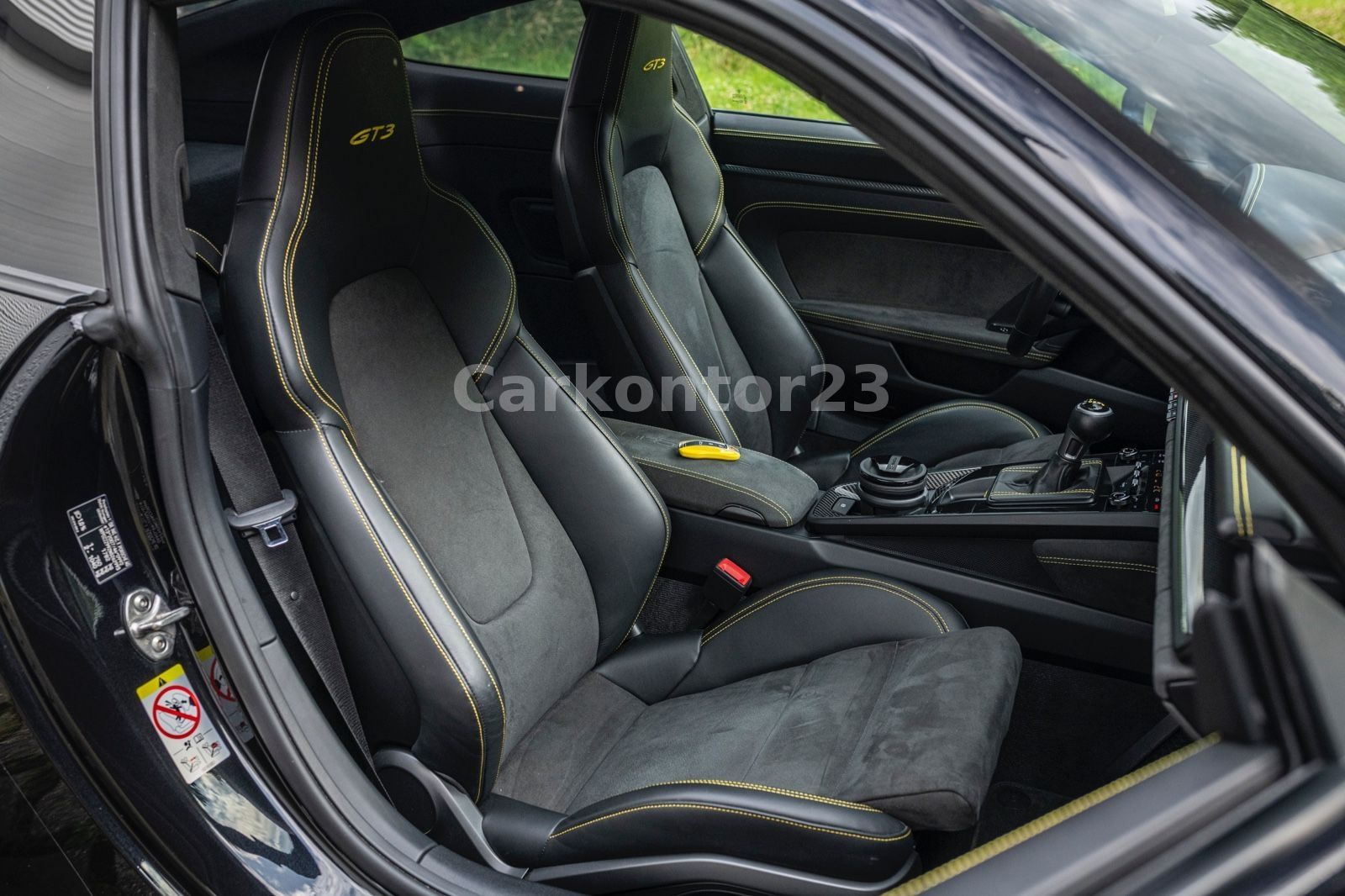 Porsche 992 GT3 - Samsaru's Car Outlet