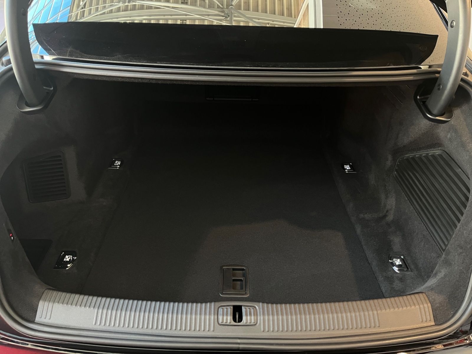 Audi A8 50 TDI quattro - Samsaru's Car Outlet