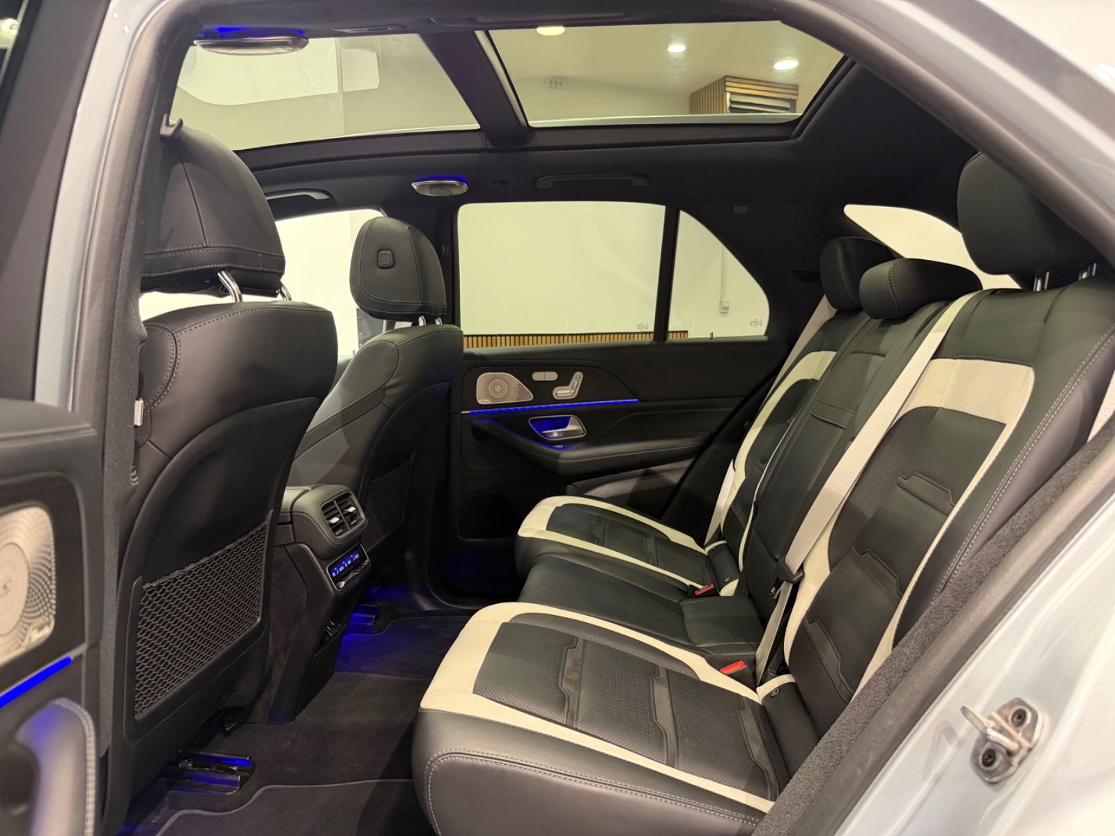 Mercedes-Benz GLE 63 S AMG 4Matic+ PANO+HEAD-UP+360KAM+LUFTFED