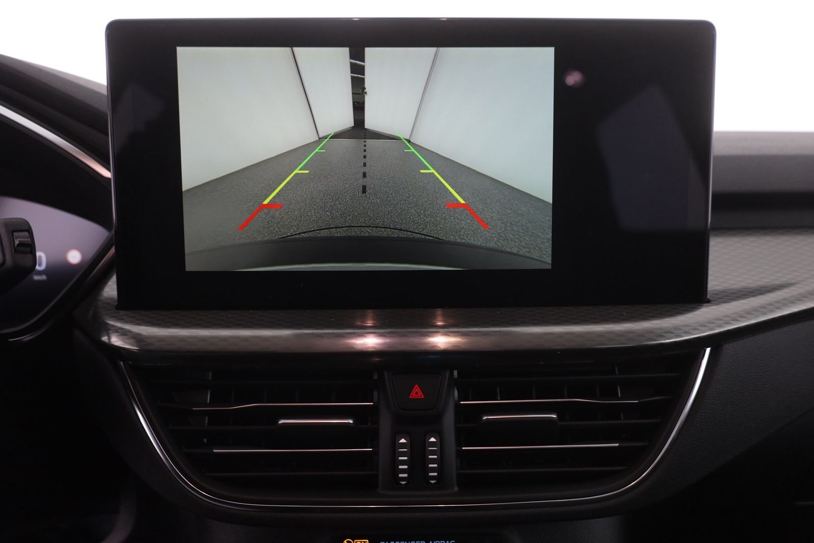 Ford Kuga 1.5 EB Titanium Aut. - Samsaru's Car Outlet