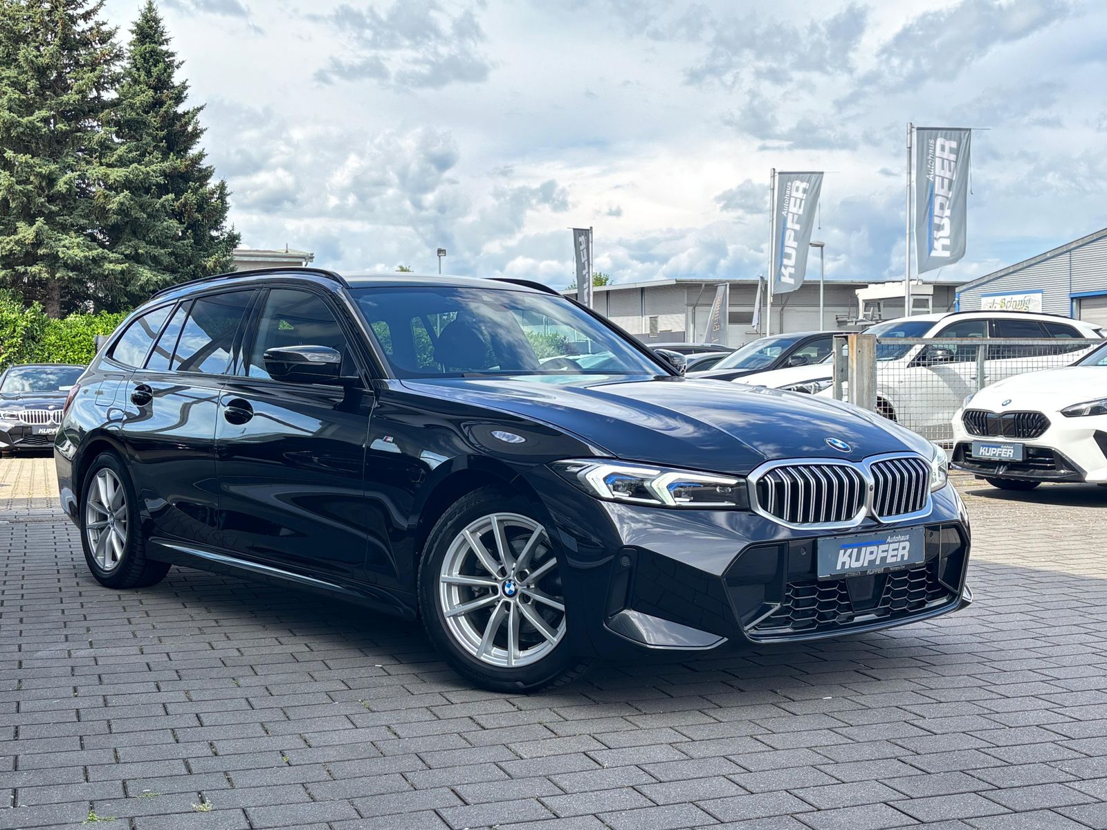 BMW 318 i Tour M Sportp. AHK°ACC*-Ad.LED°Headup+HIFI