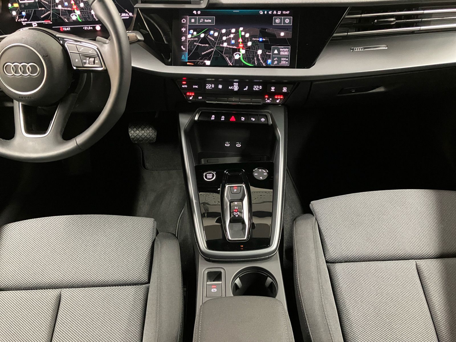 Audi A3 Limousine 30 TFSI advanced - Samsaru's Car Outlet