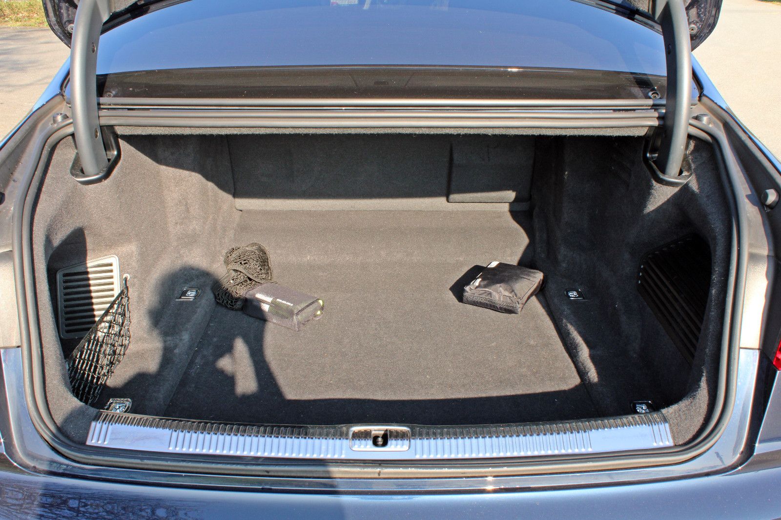 Audi A8 Lang 55TFSI S LINE BLACK - Samsaru's Car Outlet