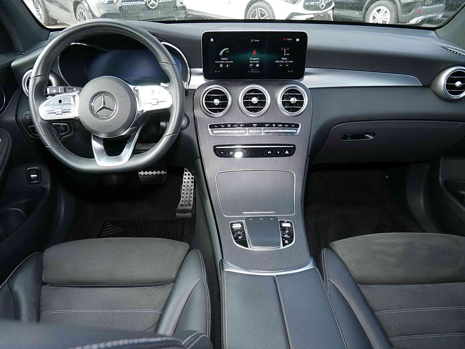 Mercedes-Benz GLC 300 e 4M AMG - Samsaru's Car Outlet