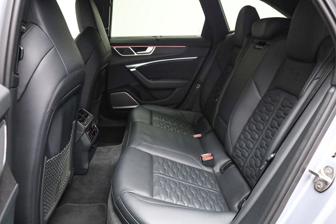 Audi RS 6 Avant Carbon*Pano*B&O*Night*HUD*Assist*Dyna