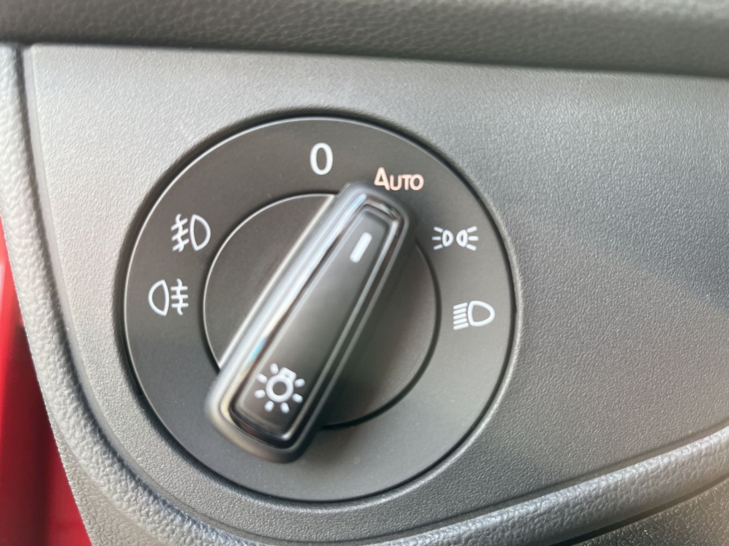 Volkswagen Taigo 1.5 TSI DSG R-Line - Samsaru's Car Outlet