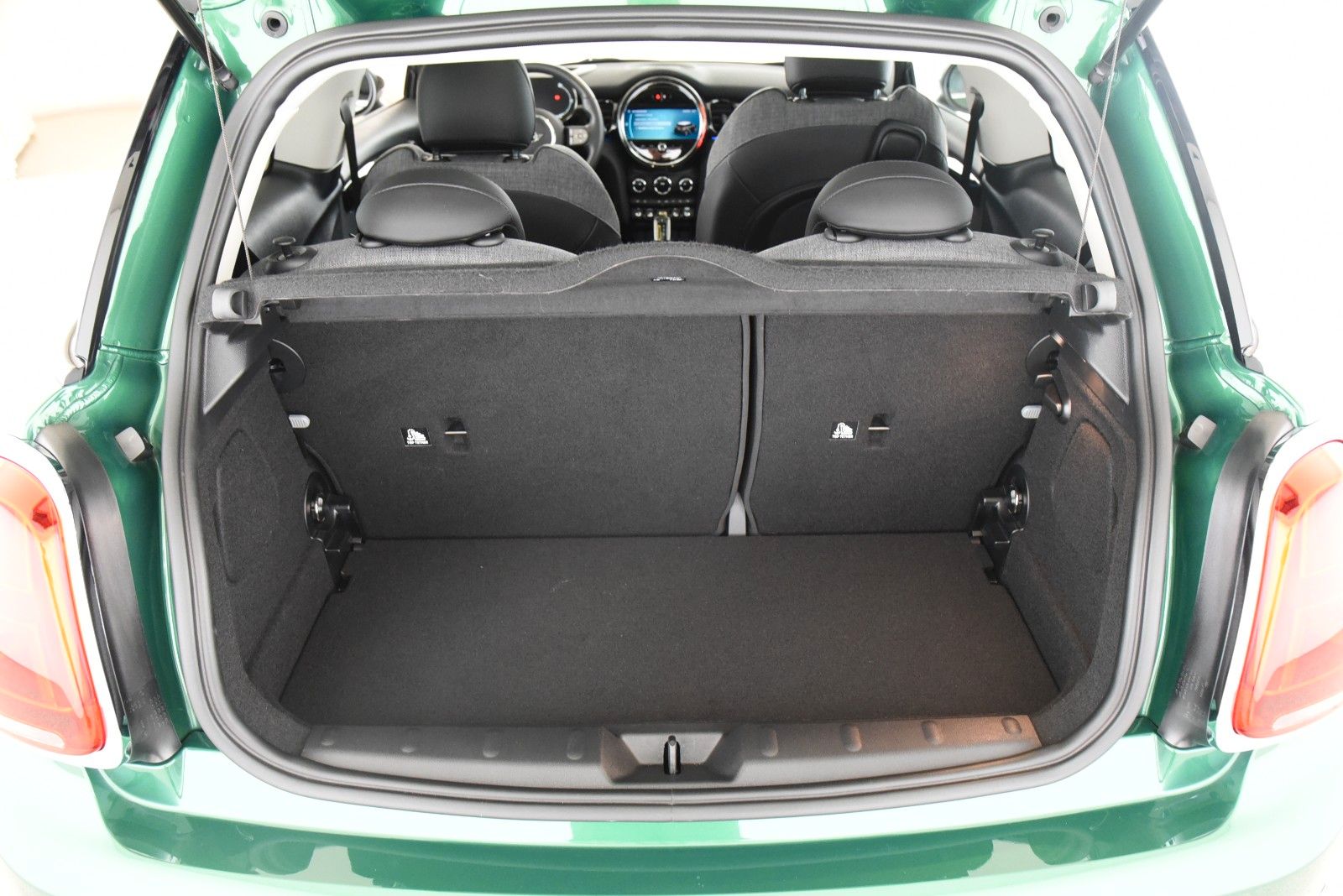 MINI Mini Cooper SE Classic - Samsaru's Car Outlet