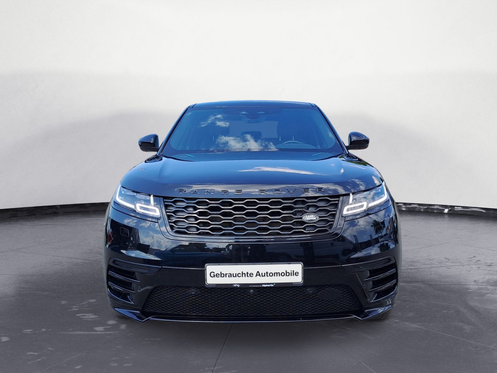 Range Rover Velar P400e R-Dynamic - Samsaru's Car Outlet