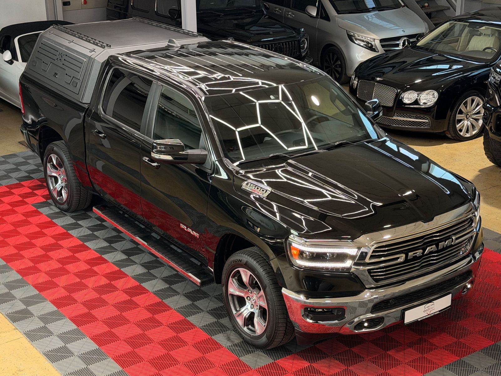 Dodge RAM 1500 3.0 EcoDiesel Bighorn Kamera Hardtop