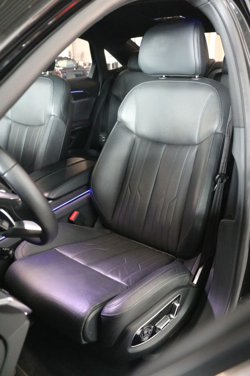 Audi A8 55 TFSI quattro - Samsaru's Car Outlet