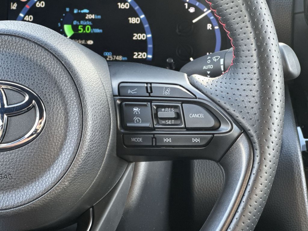 Toyota Yaris Cross Hybrid 1.5 VVT-i GR Sport JBL LED
