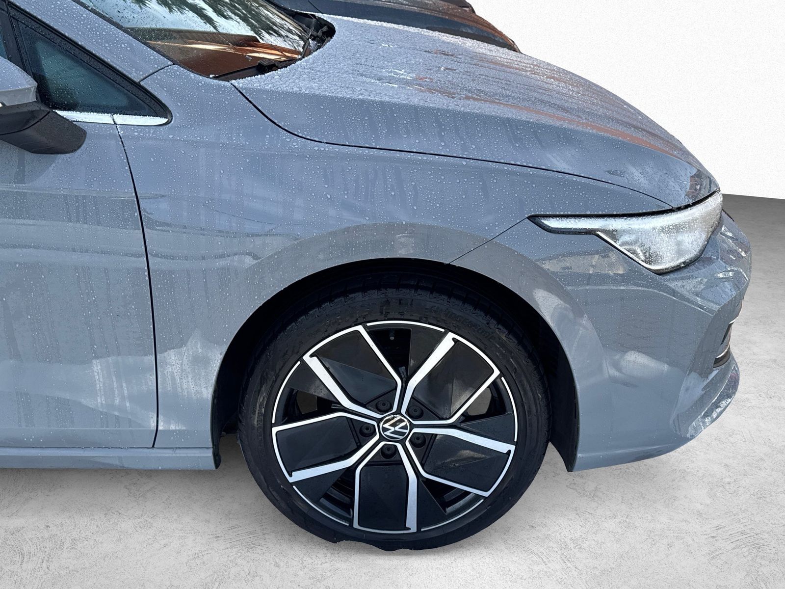 Volkswagen Golf VIII Style 1.5 eTSI 7-DSG NAVI KLIMA PDC