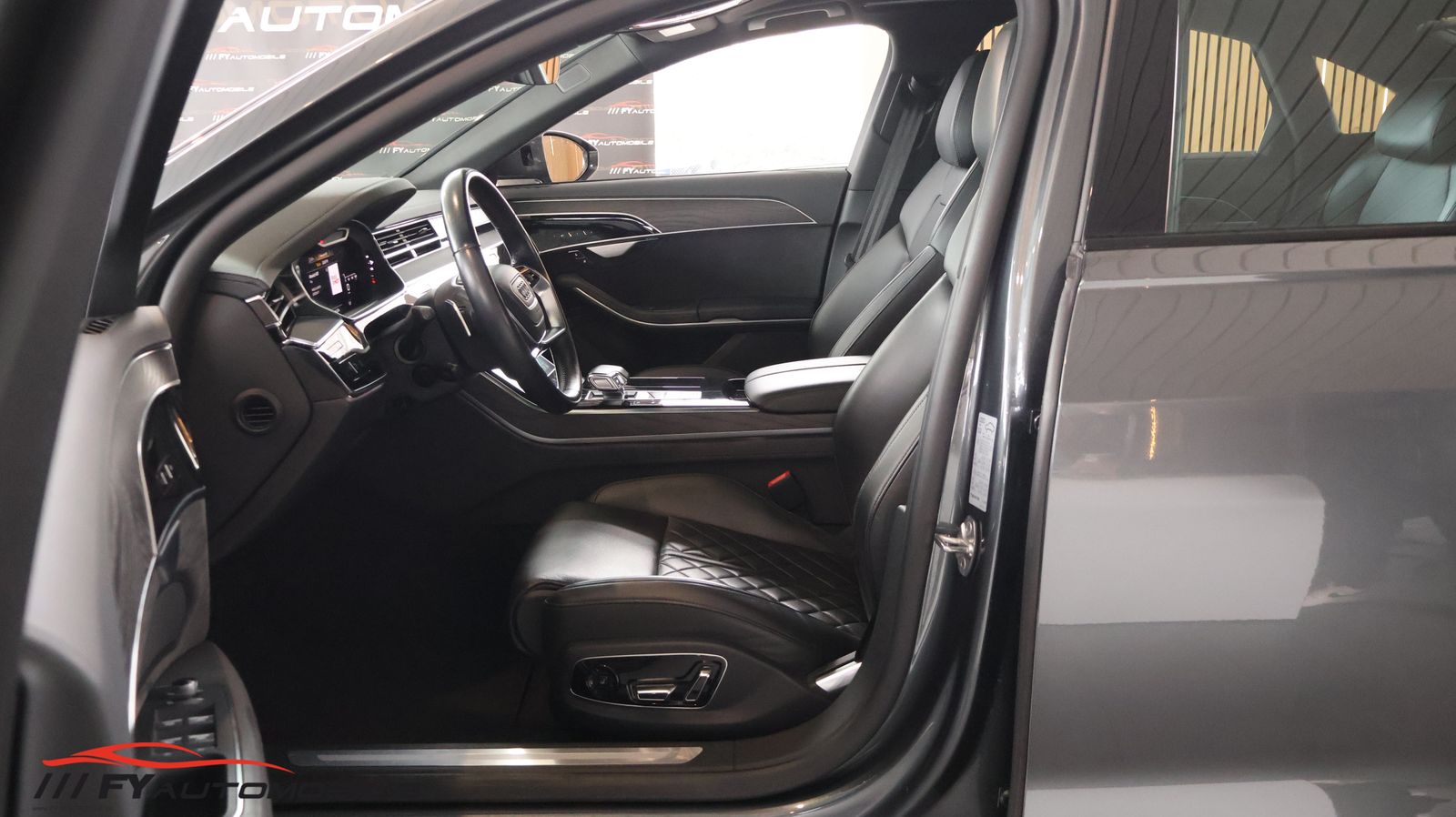 Audi A8 50 TDI quattro S Line* AHK* Head Up* St. Heiz