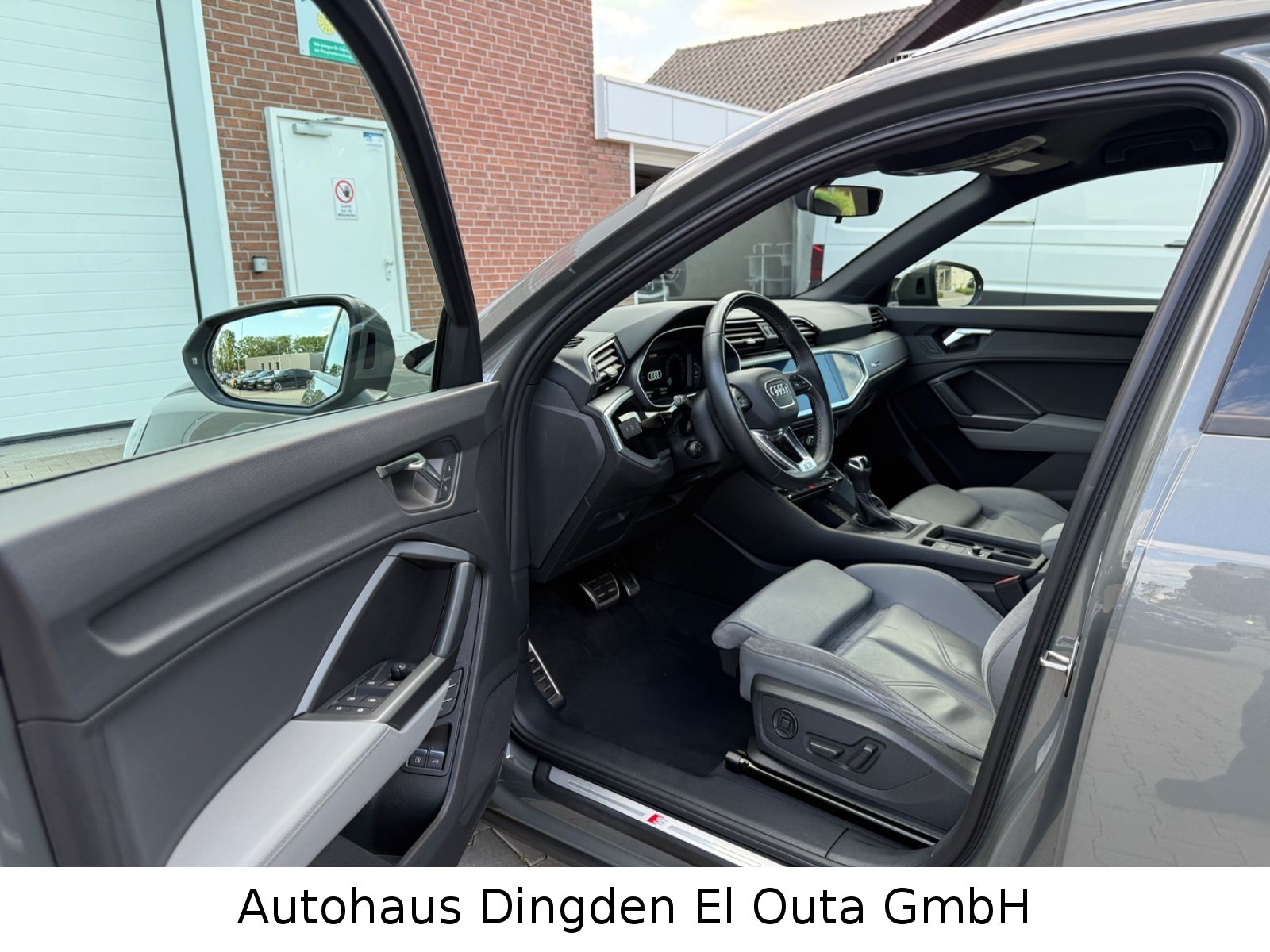Audi Q3 45 TFSI e S Line