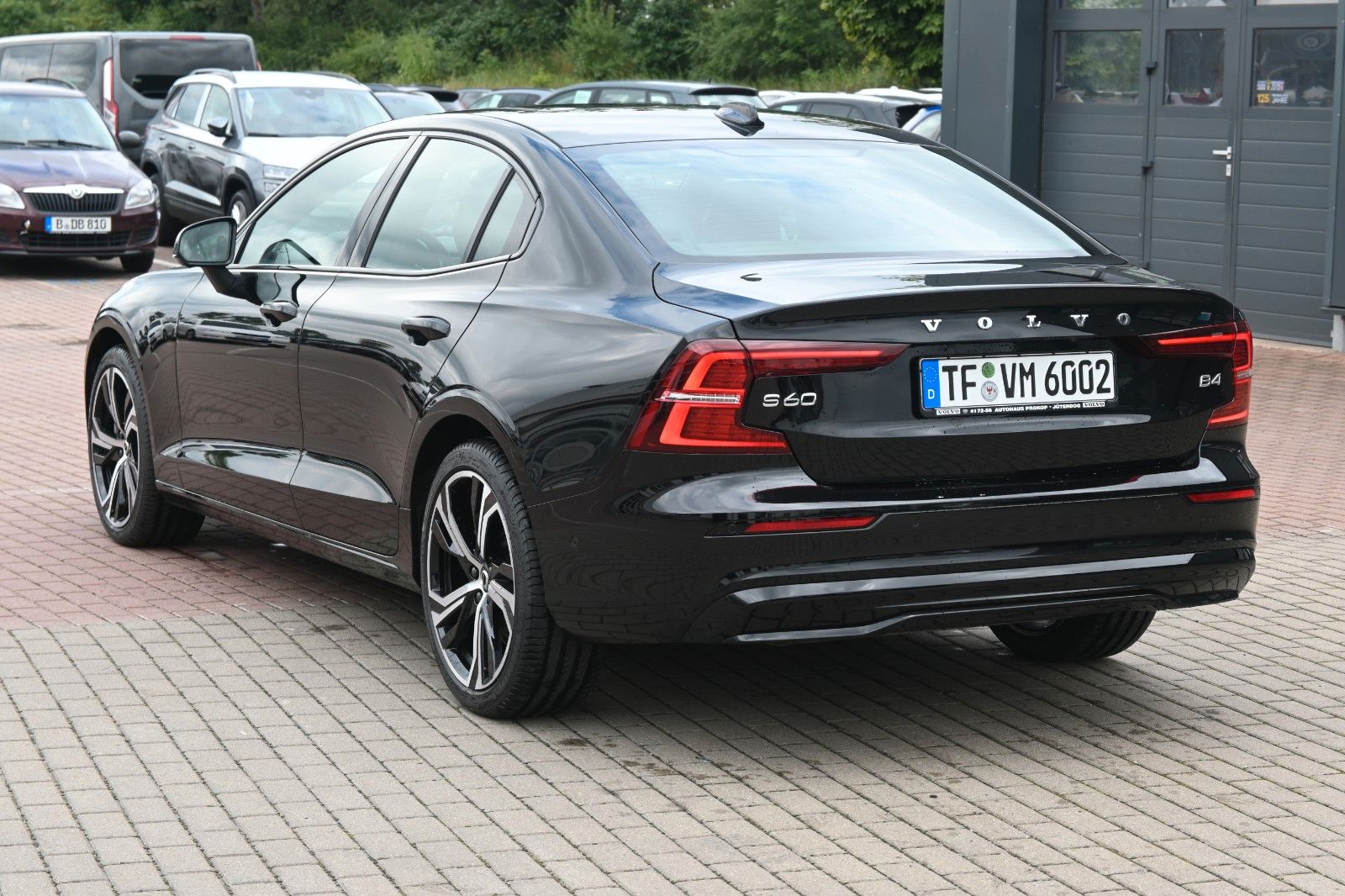 Volvo S60 B4 Benzin Plus Dark'STHZG*360°*PANO*