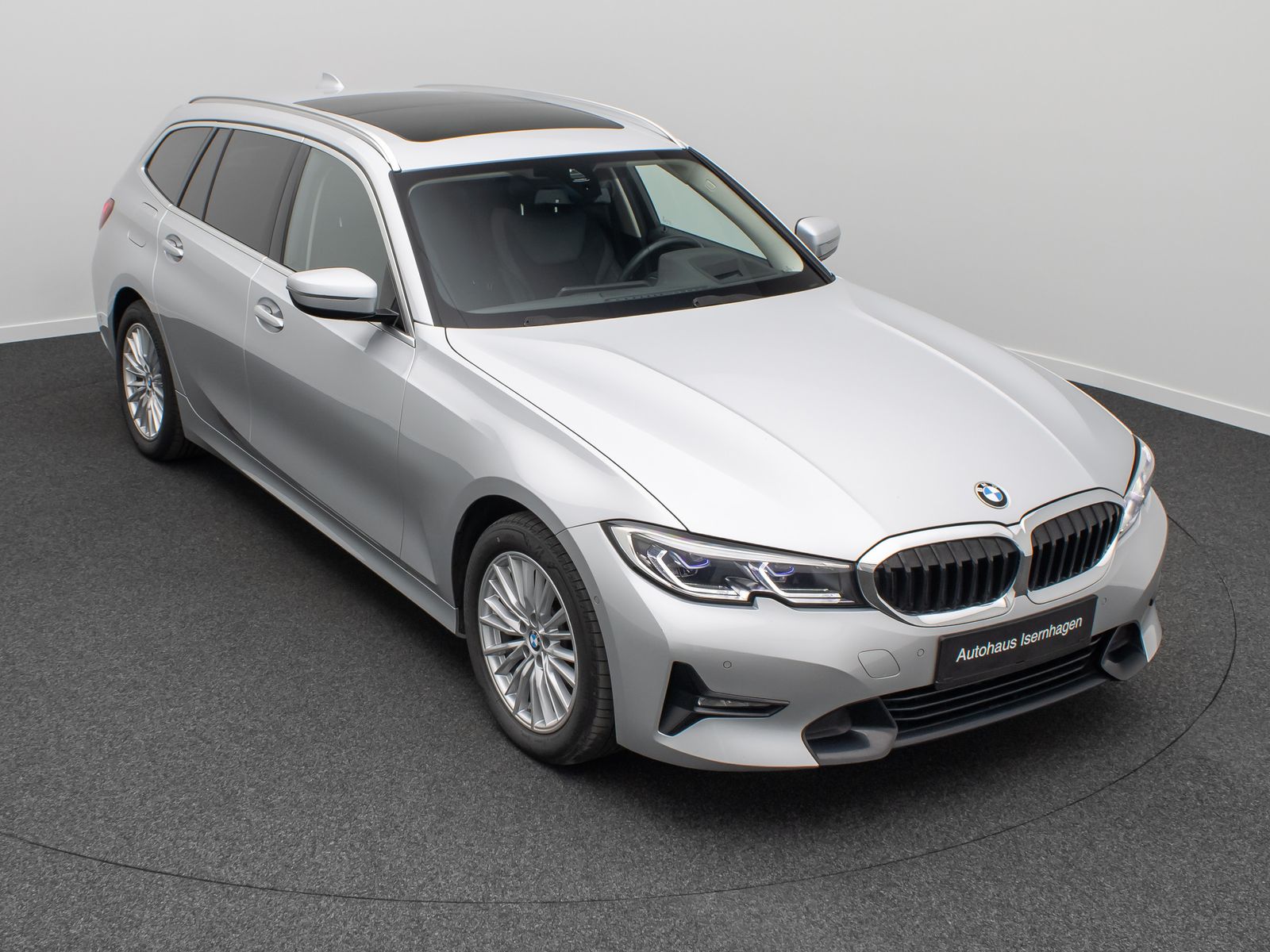 BMW 320d SportLine - Samsaru's Car Outlet