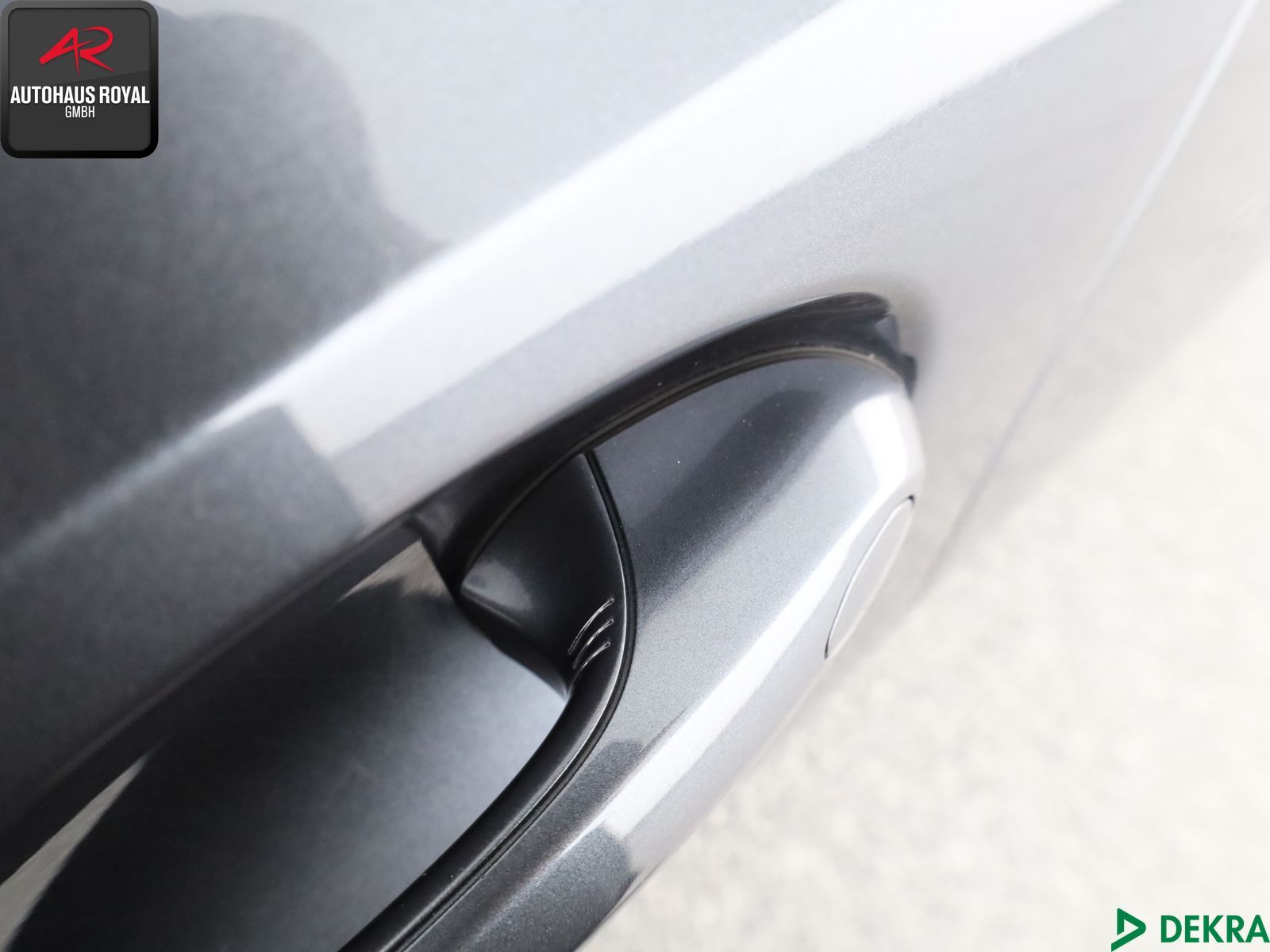 BMW 320 e T xDrive SPORTLINE - Samsaru's Car Outlet