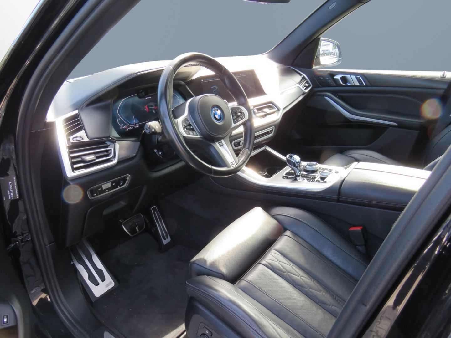 BMW X5 XDRIVE45E M-Sport Pano AHK HuD Laser Luftfede