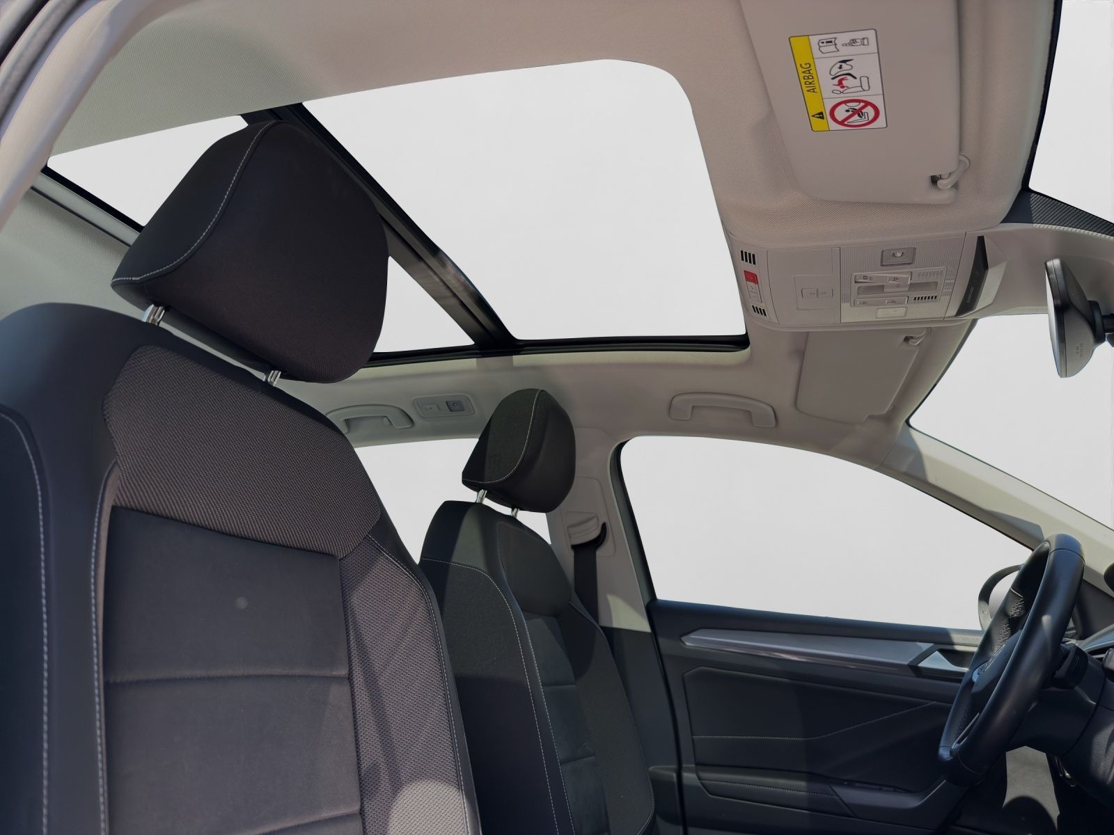 Volkswagen T-Roc 2.0 TDI DSG STYLE - Samsaru's Car Outlet