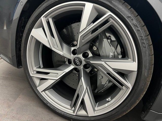 Audi RS6 Avant Quattro Tiptr. DynPlus Keramik22Pano