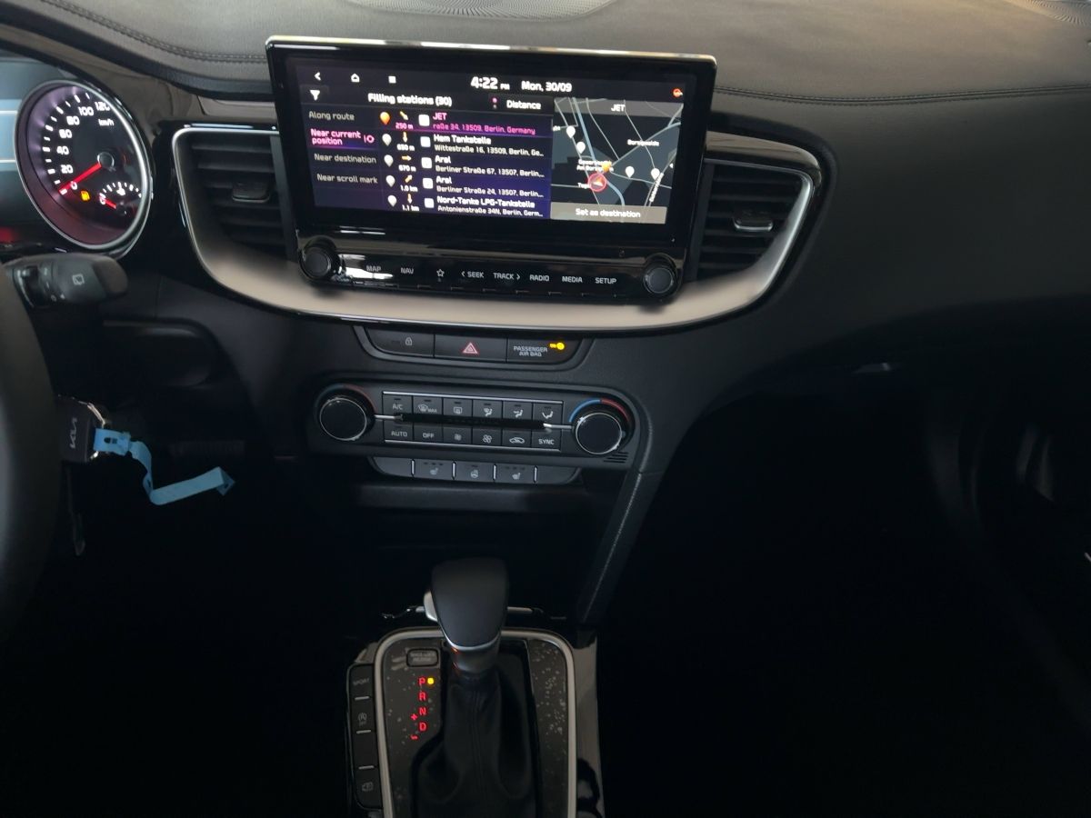 Kia cee'd 1.5T Vision - Samsaru's Car Outlet