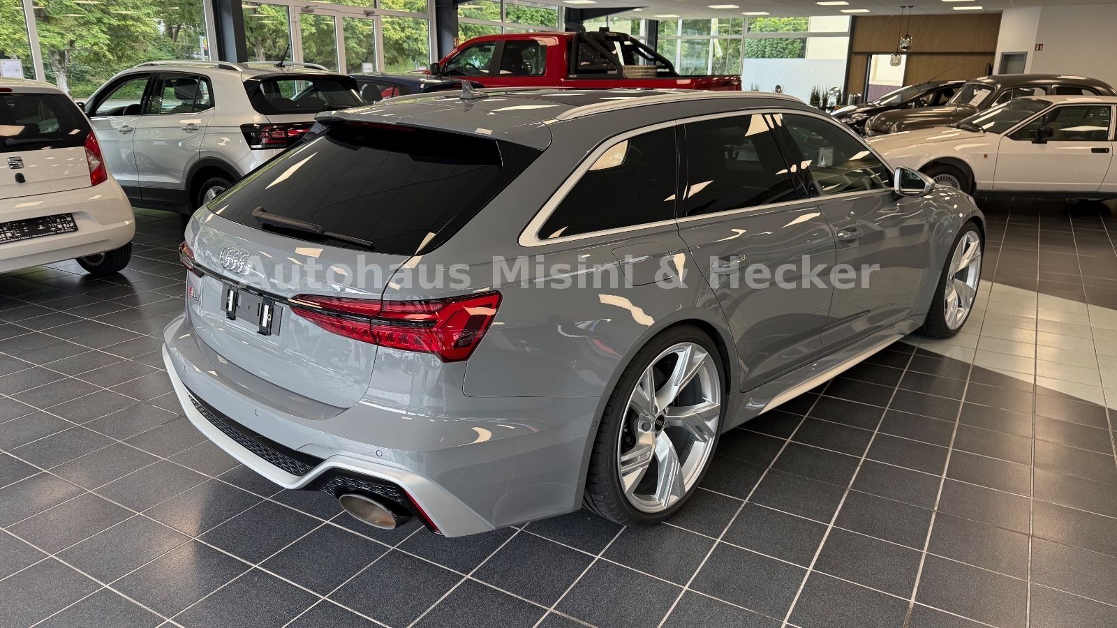 Audi RS6 Avant / Keramik / B&O A / Panorama / 305km/h