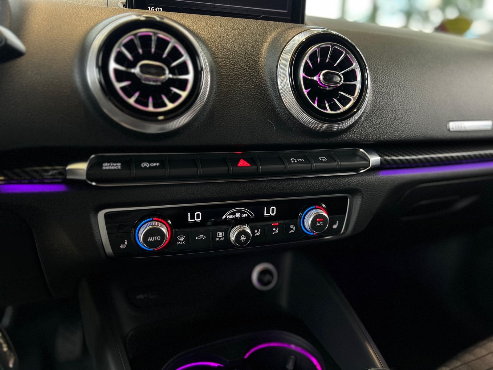 Audi A3 Limousine 30 TFSI S-Line - Samsaru's Car Outlet