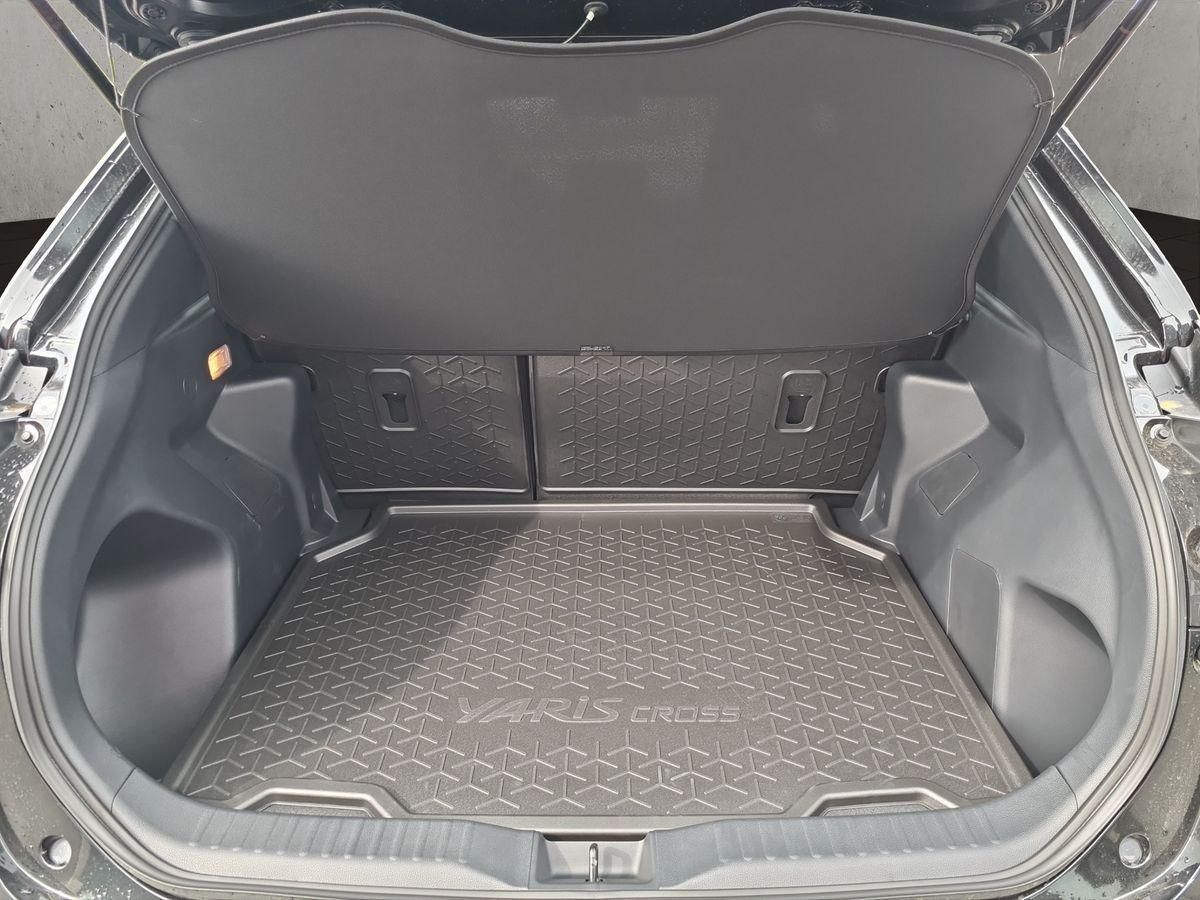 Toyota Yaris Cross Hybrid Team D Navi+Matrix+SHZ