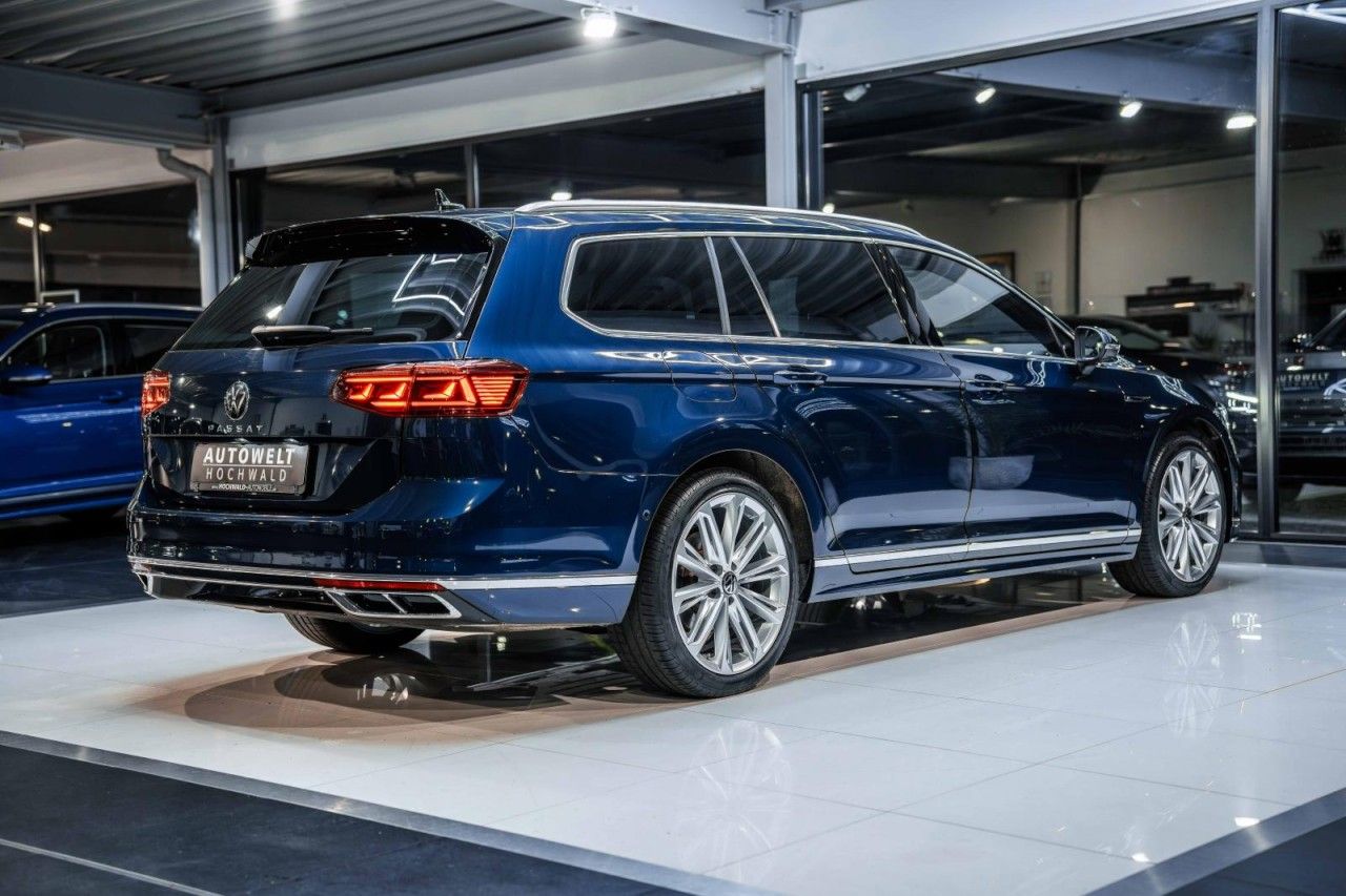 Volkswagen Passat 2.0 TDI DSG 2x R-Line STAHZG H&K PANO AHK