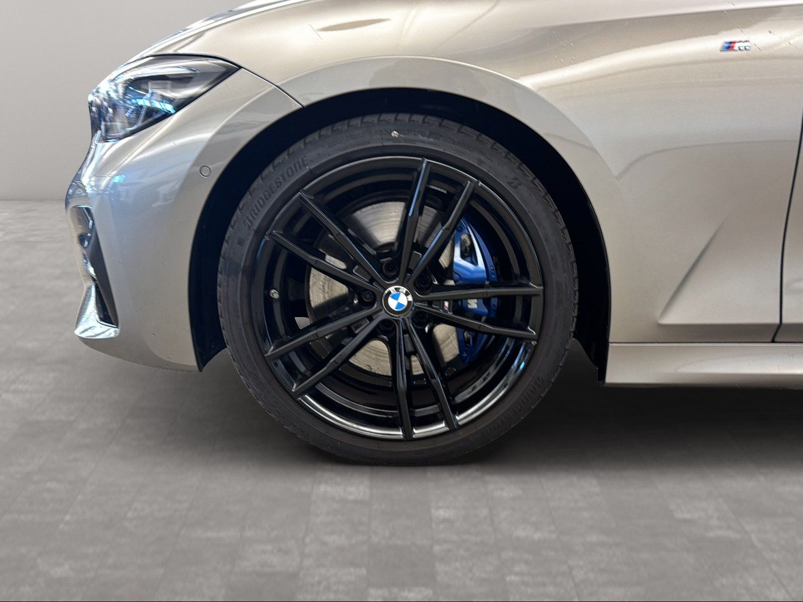 BMW 330i Limousine M Sport - Samsaru's Car Outlet