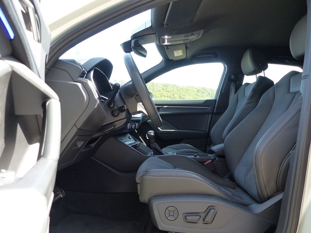 Audi Q3 Sportback 40 TFSI quattro S-tronic S line - Samsaru's Car Outlet