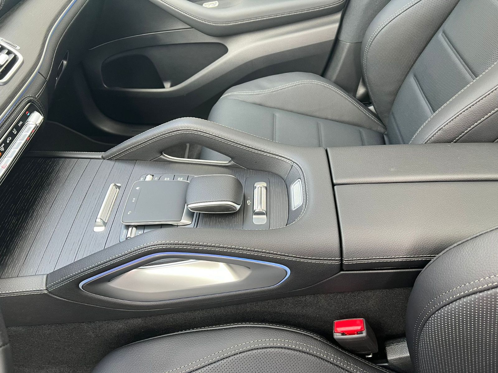 Mercedes-Benz GLE 450d/4M/SUV/AMG/22"/PREMIUM/PAN/HEADUP/VOLL/