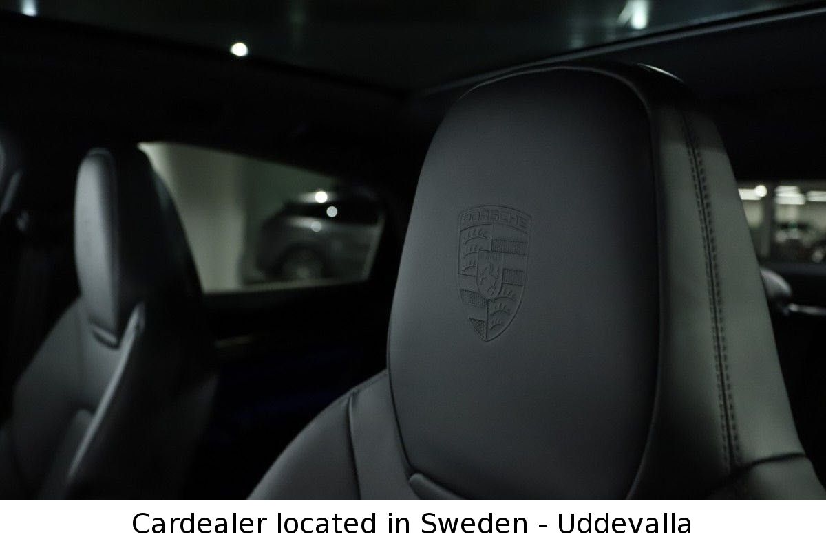 Porsche Cayenne Coupe E-Hybrid 470HP PASS-DISPLAY *VAT*