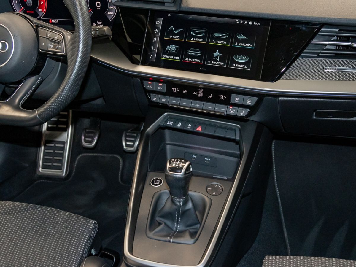 Audi A3 Sportback 35 TFSI S line - Samsaru's Car Outlet