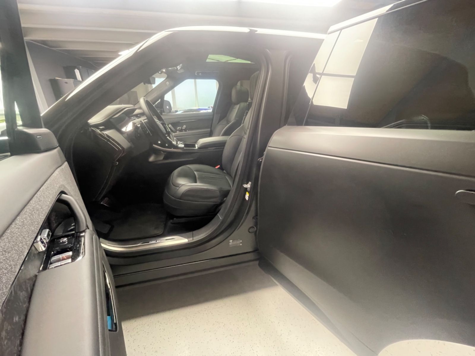 Range Rover Sport P530 First Editon Autobio - Samsaru's Car Outlet
