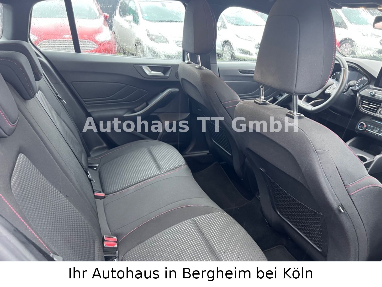 Ford Focus ST-Line Turnier - Samsaru's Car Outlet