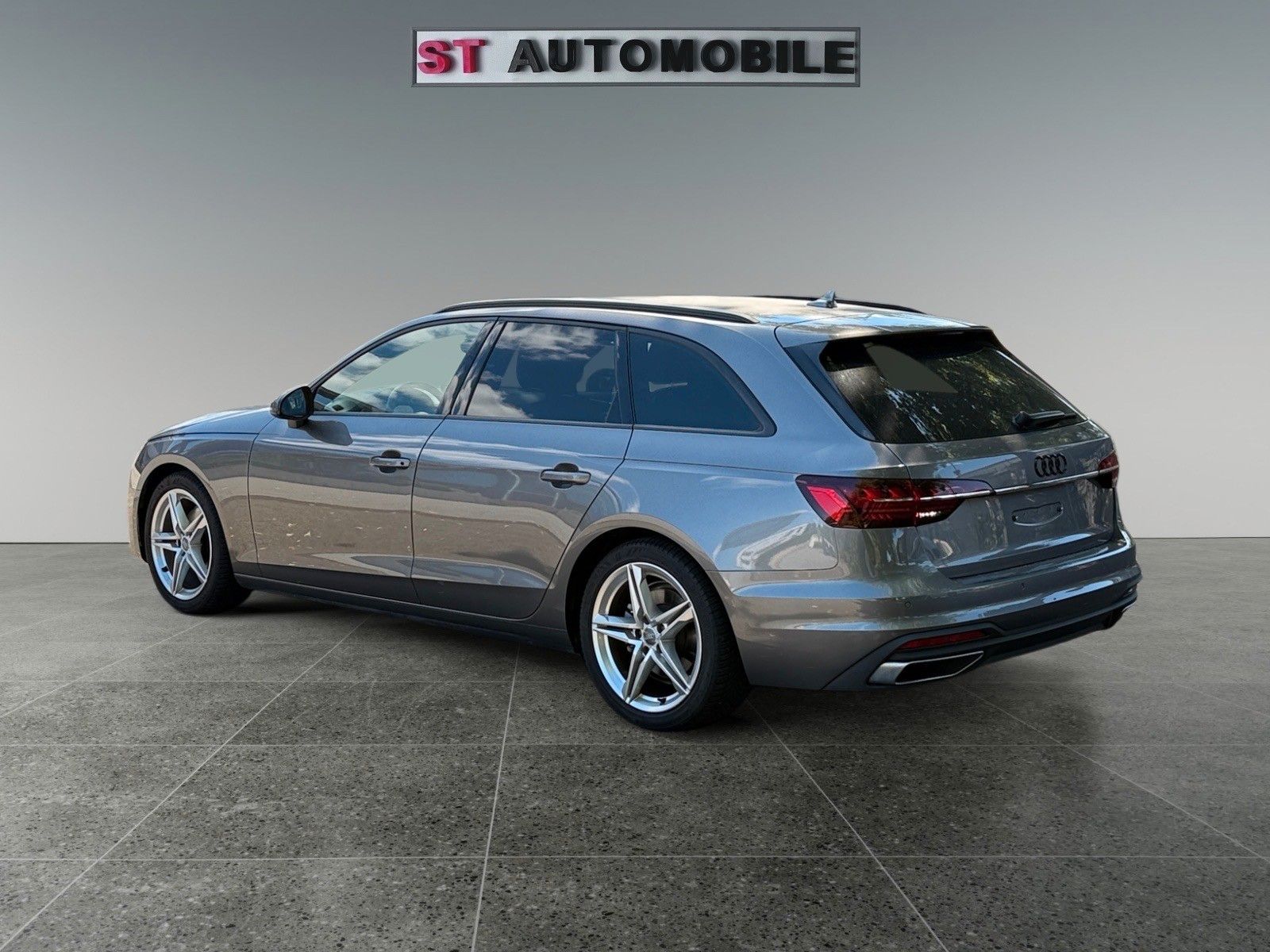 Audi A4 Avant 40 TFSI - Samsaru's Car Outlet