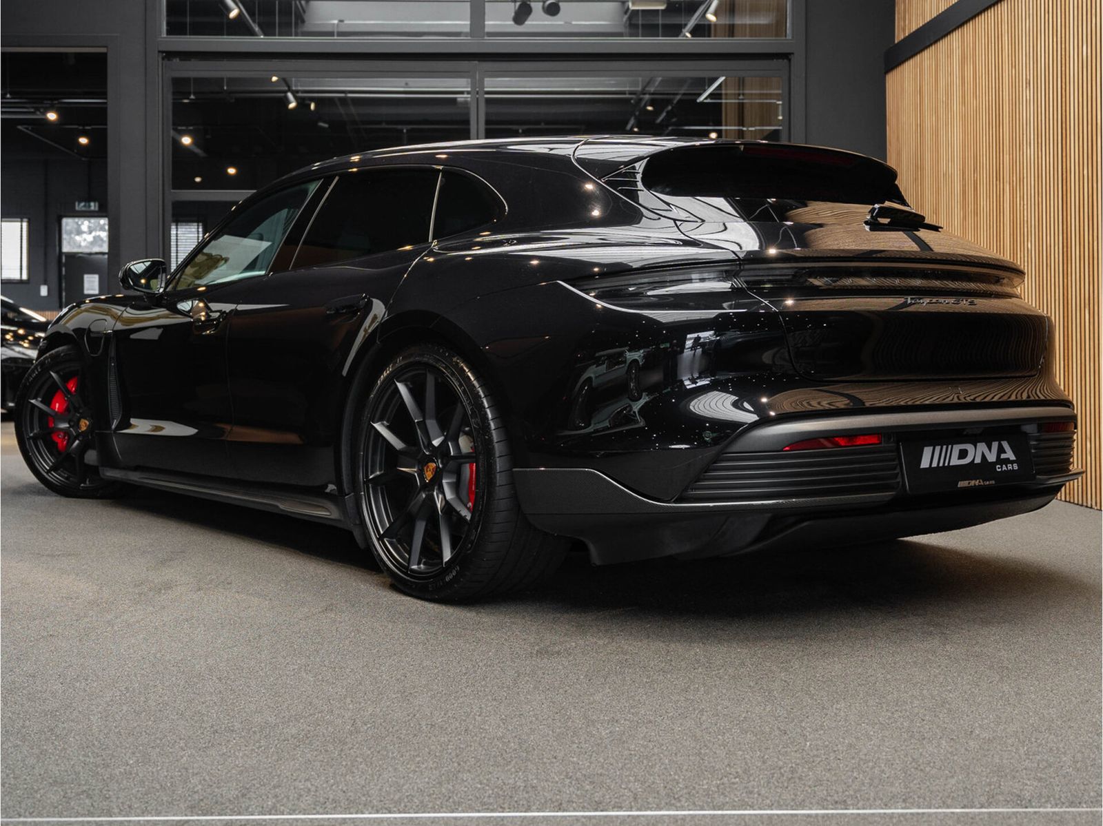 Porsche Taycan GTS Sport Turismo Sport Design Carbon Spo